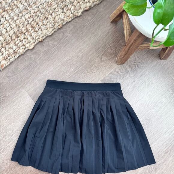 SPANX get moving pleated skort size medium - Picture 7 of 7